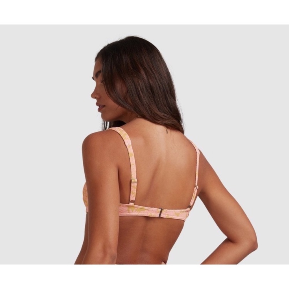 Billabong •• Floral Summer Sun Pink Chloe Underwire Bikini Top | Bondi Bottom - Picture 9 of 16